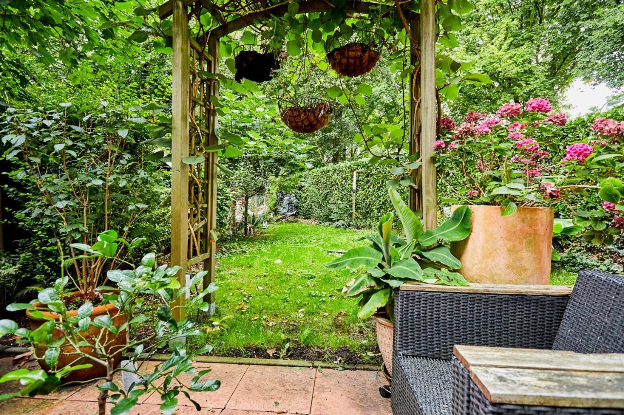 Treehouse Inn Duivendrecht Exteriör bild